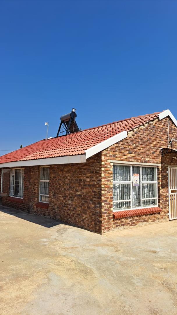 7 Bedroom Property for Sale in Mmabatho North West